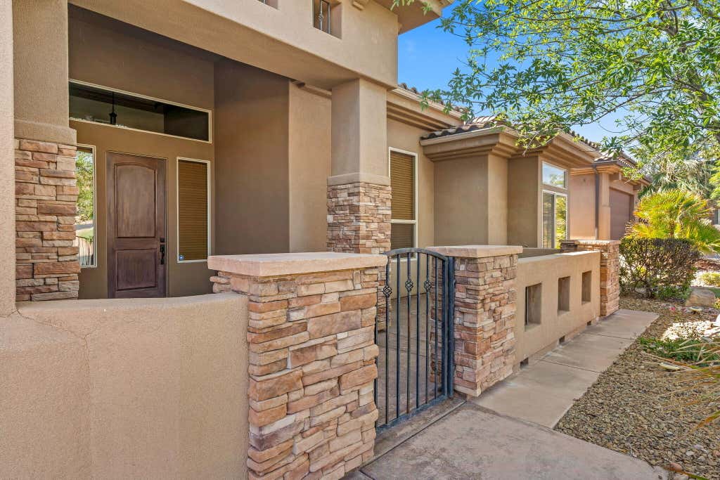Photo of 1795 N Snow Canyon Parkway 86 #86, Saint George, UT 84770 (MLS # 26-275000)