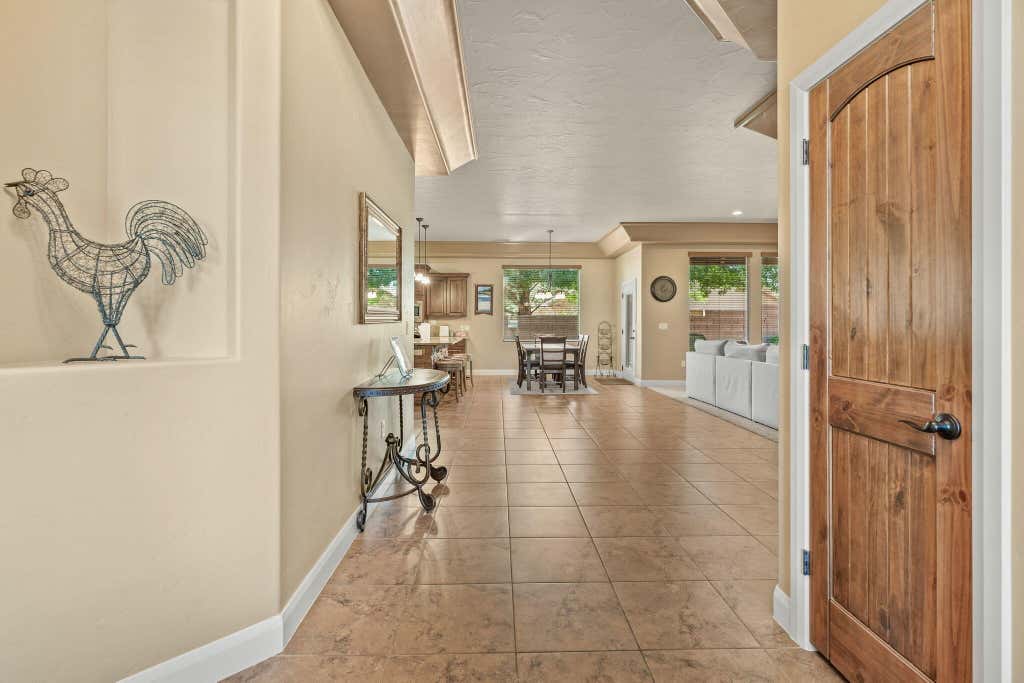 Photo of 1795 N Snow Canyon Parkway 86 #86, Saint George, UT 84770 (MLS # 26-275000)