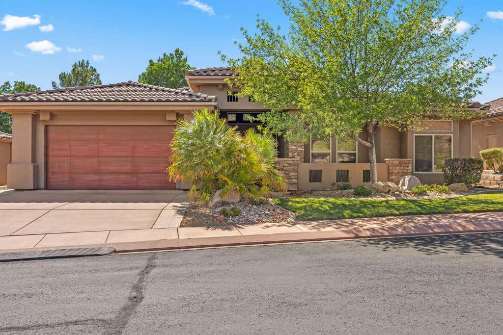 Photo of 1795 N Snow Canyon Parkway 86 #86, Saint George, UT 84770 (MLS # 26-275000)