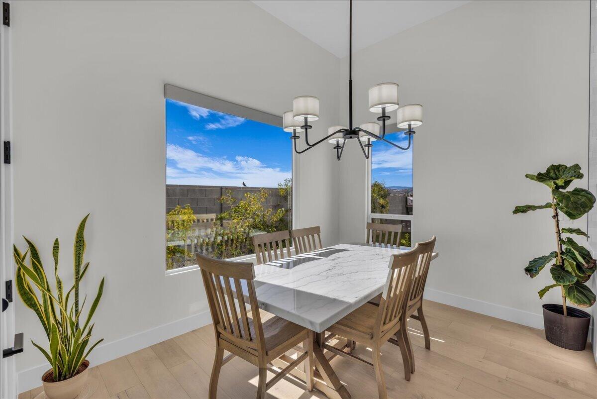 VINEYARD RIDGE - Residential