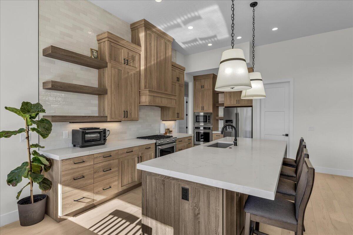 VINEYARD RIDGE - Residential