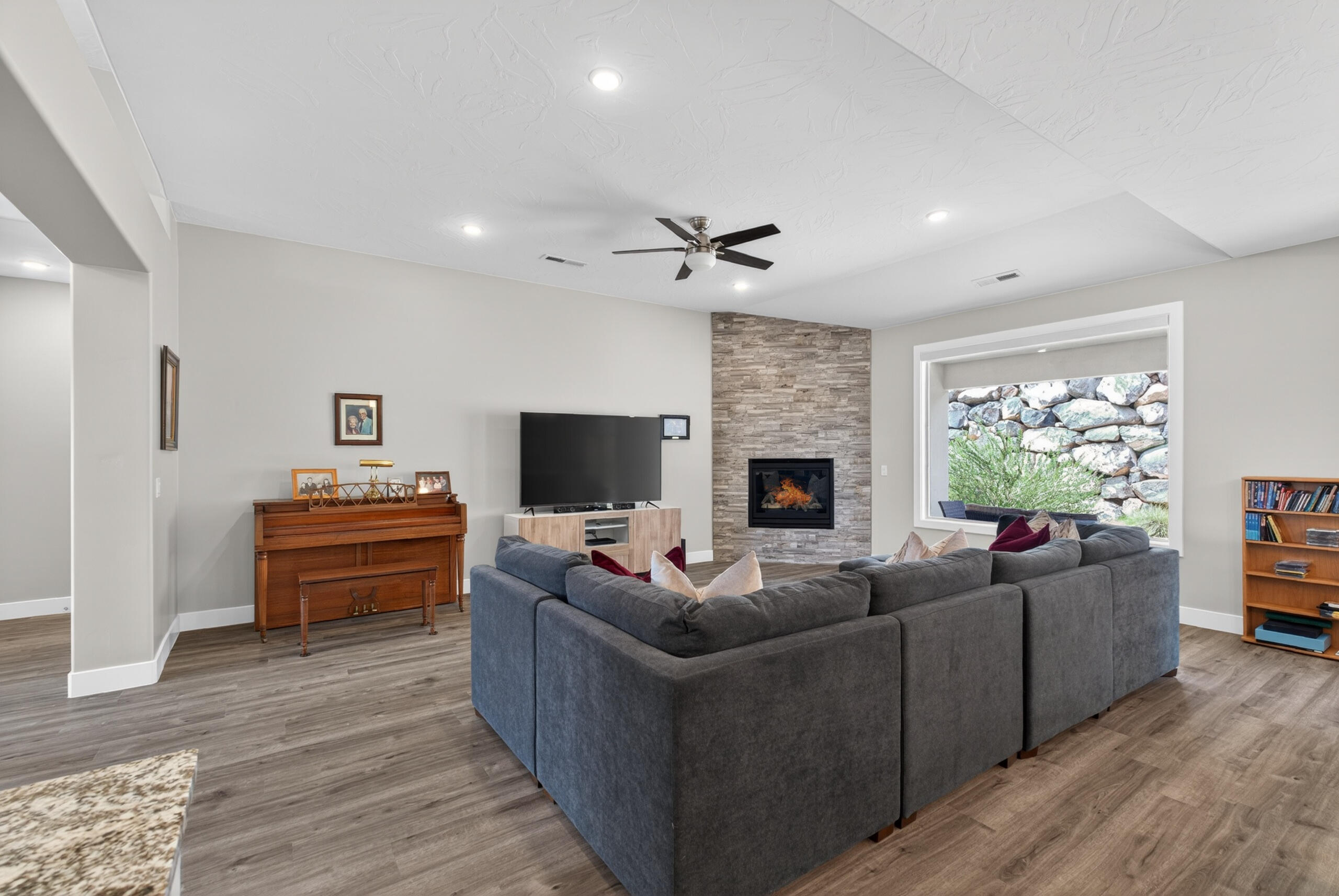 FIREROCK - Residential