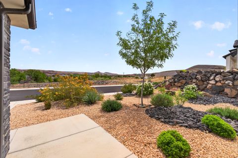 Tiny photo for 1790 W ANDESITE DR, Hurricane, UT 84737 (MLS # 26-271727)