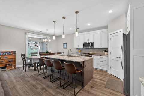 Tiny photo for 1790 W ANDESITE DR, Hurricane, UT 84737 (MLS # 26-271727)