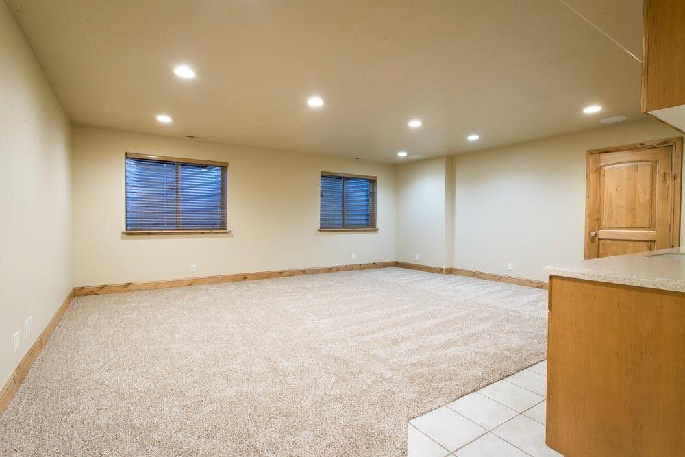 VILLAGE ON THE HEIGHTS - Residential