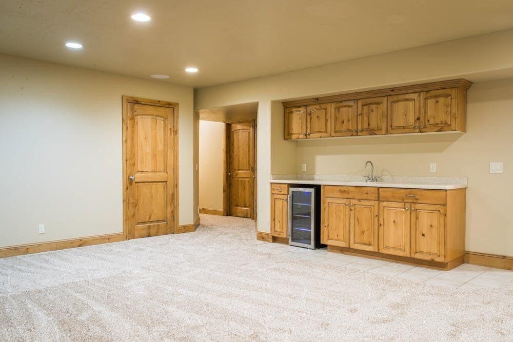 VILLAGE ON THE HEIGHTS - Residential