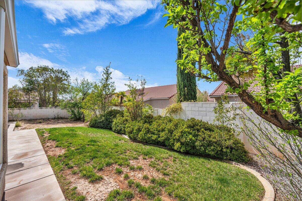 SILVERCREEK TOWNHOMES - Residential