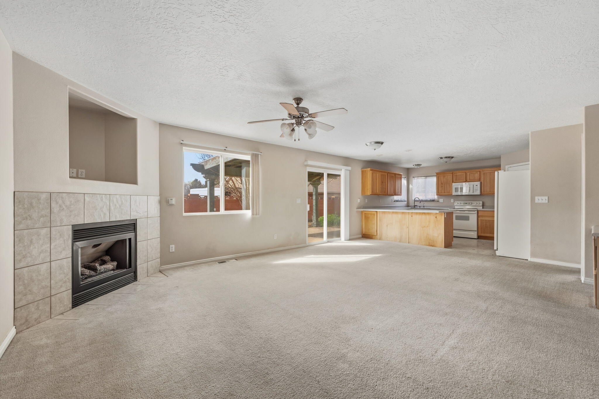 CANTERWOOD ESTATES - Residential