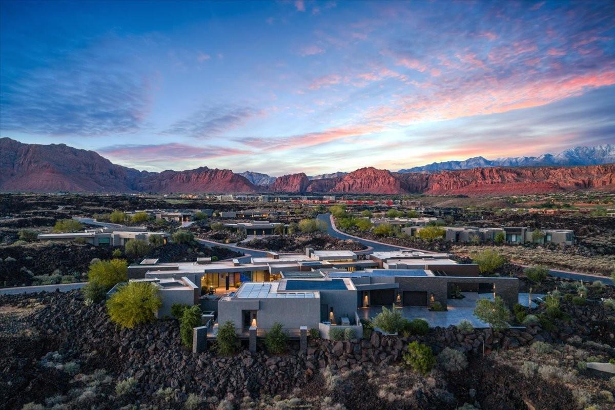 ENTRADA AT SNOW CANYON CHACO WEST - Residential