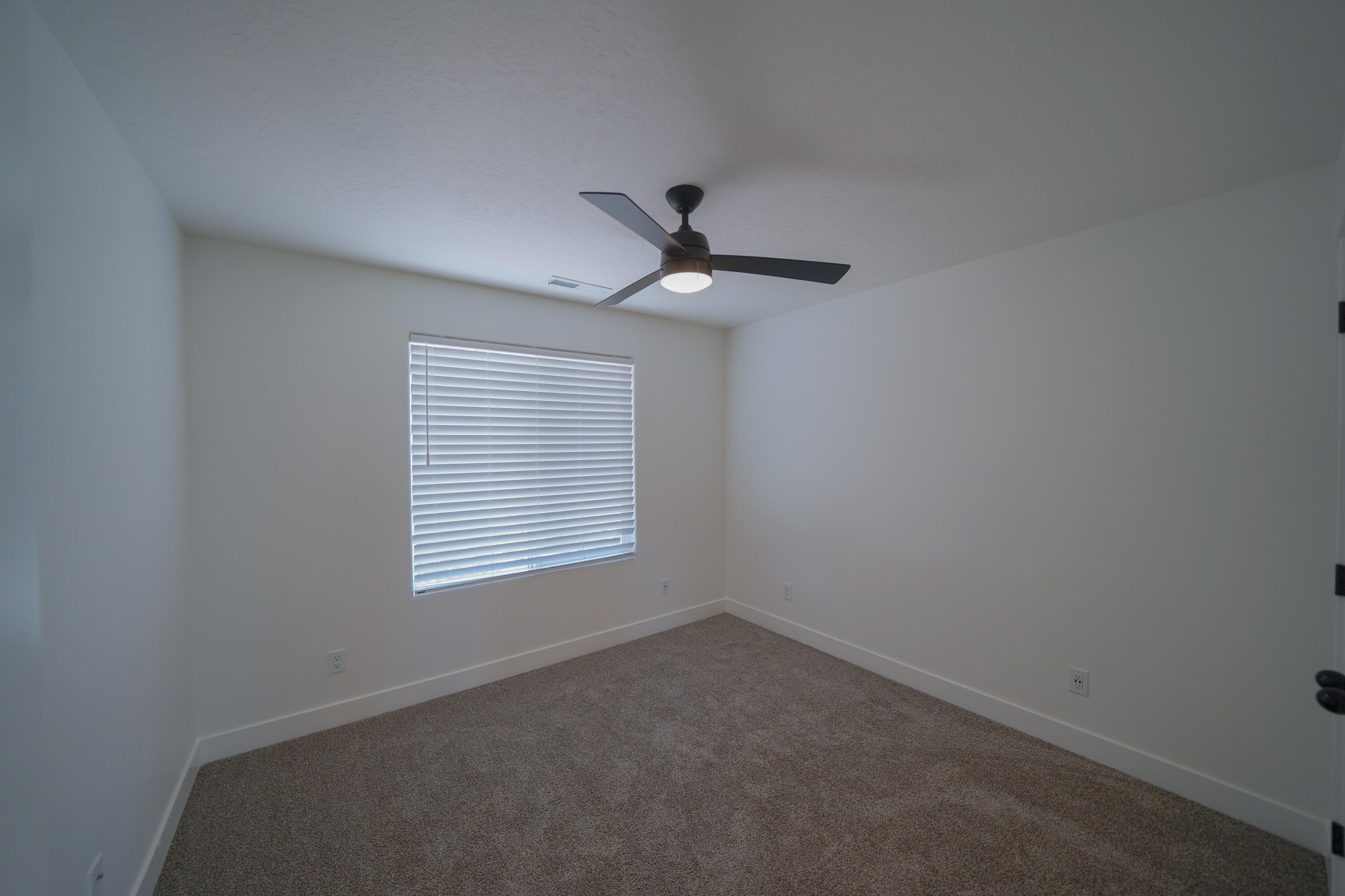 EVES GARDEN - Residential