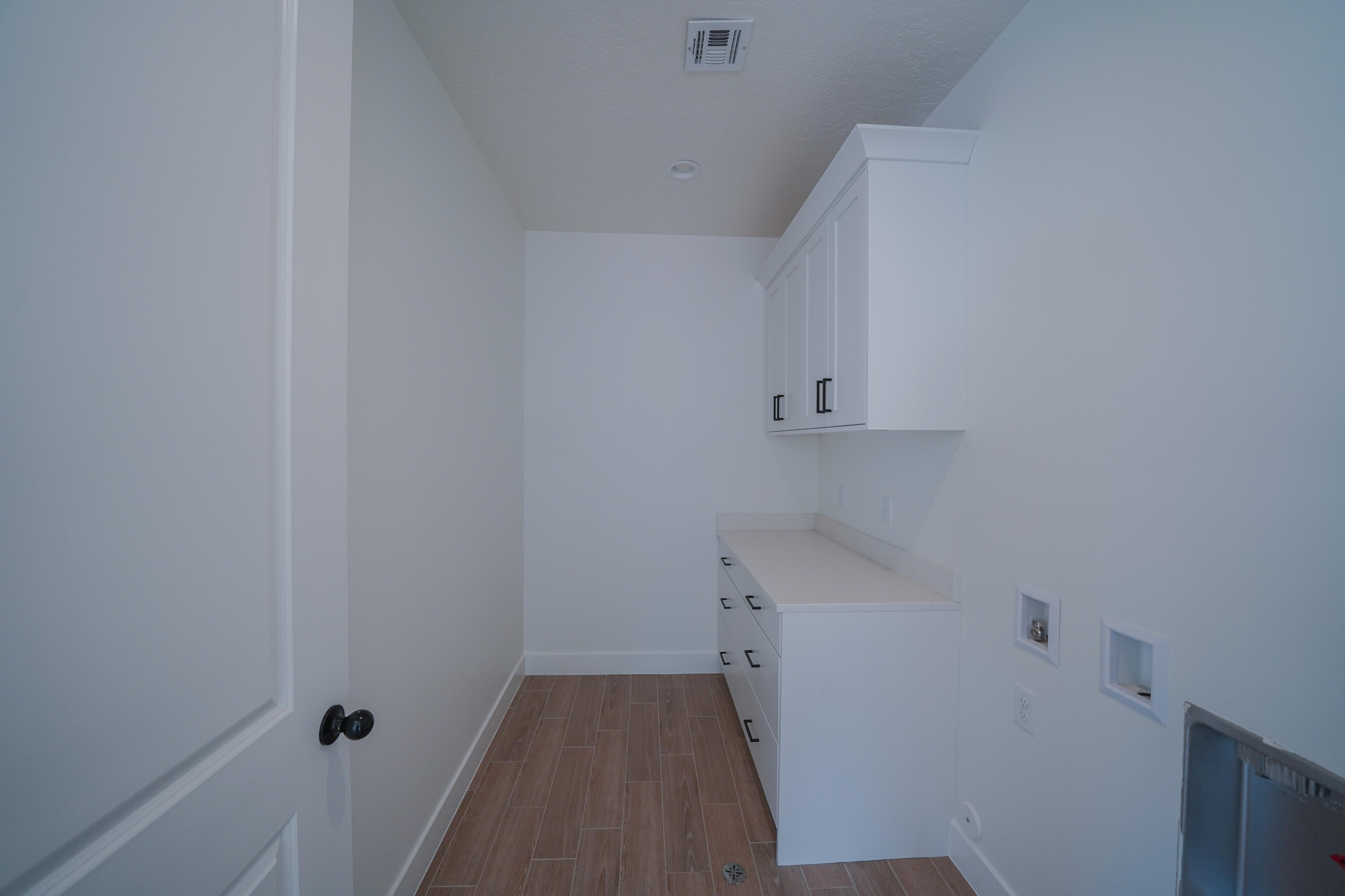 EVES GARDEN - Residential