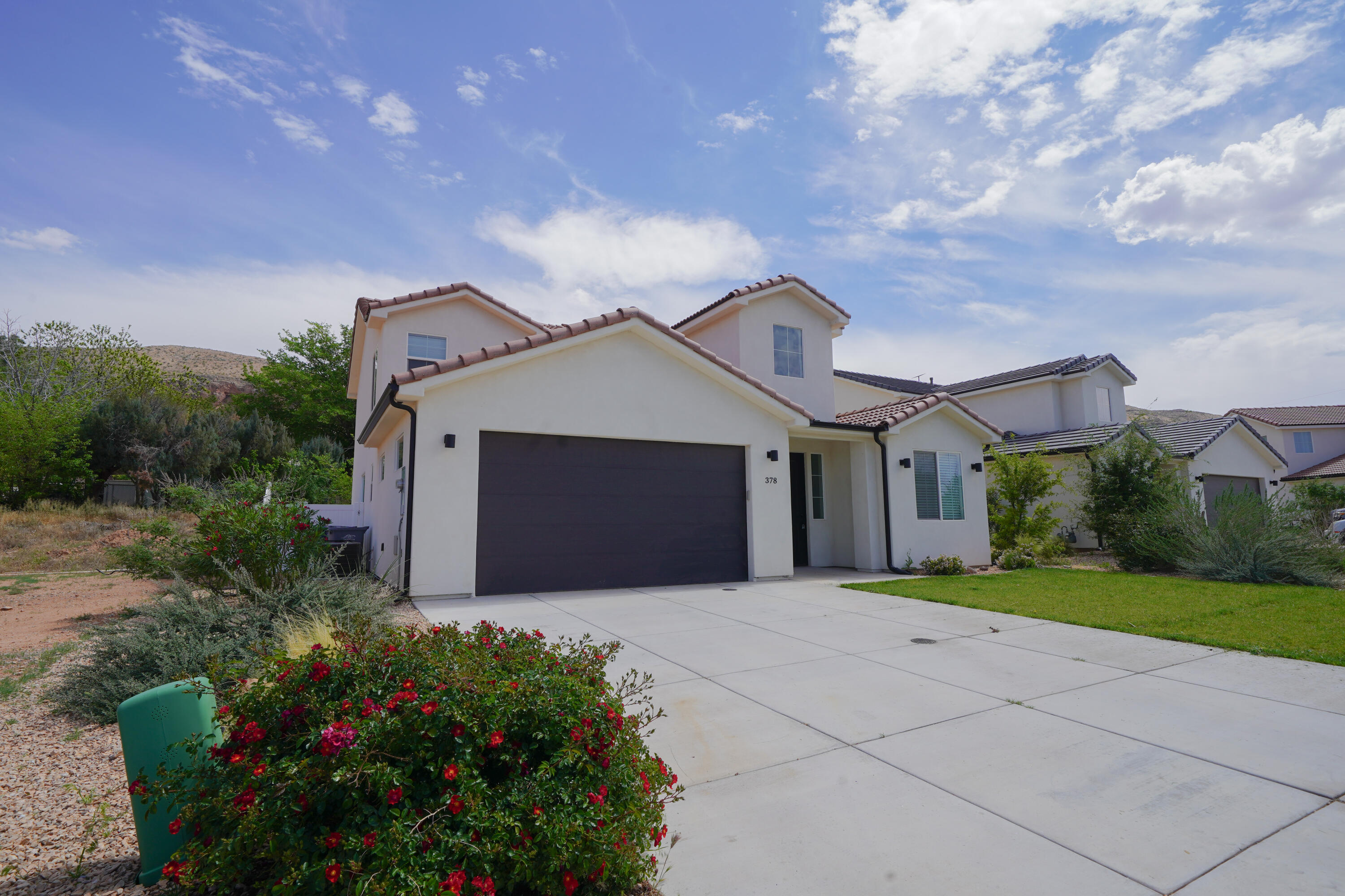 EVES GARDEN - Residential