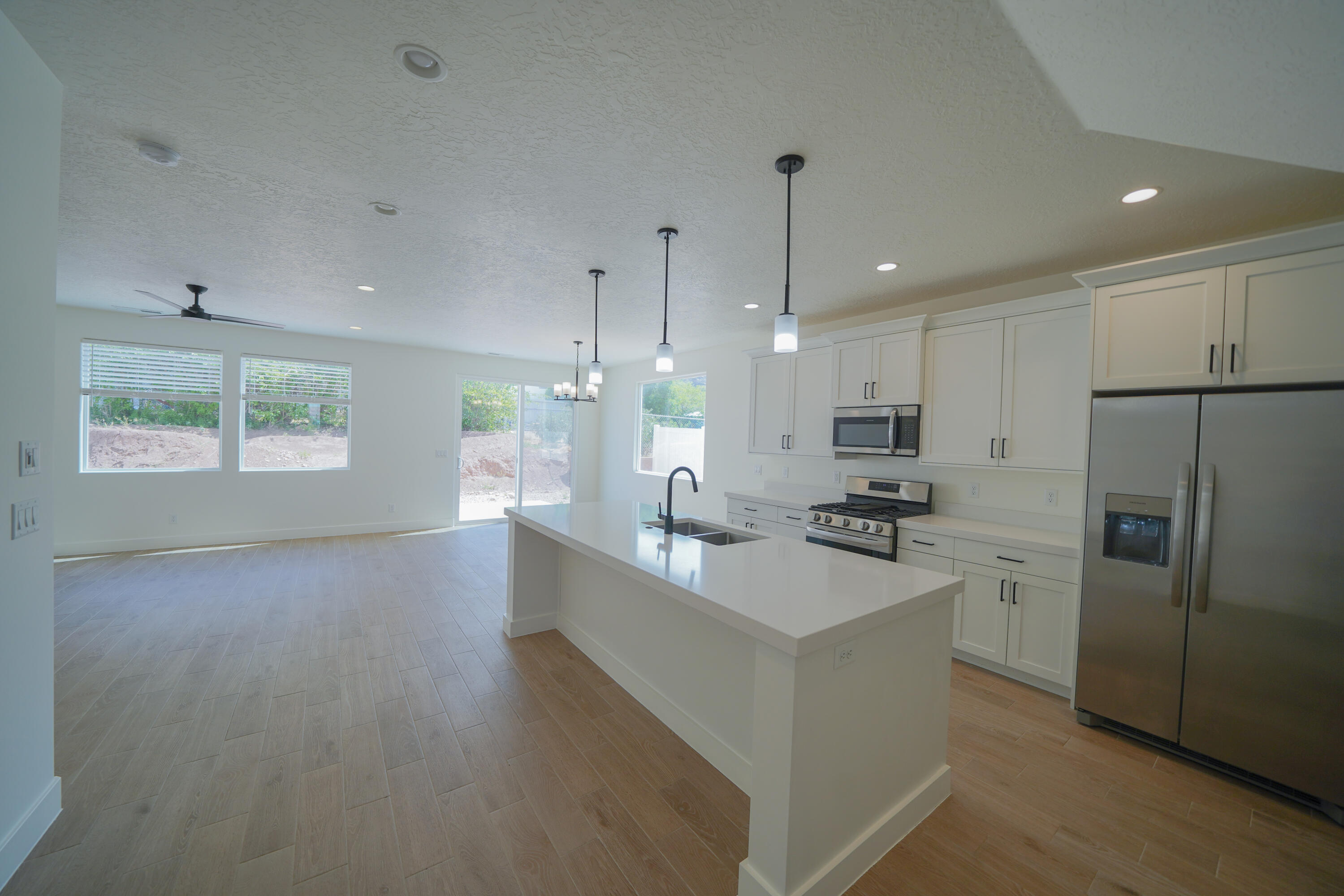 EVES GARDEN - Residential