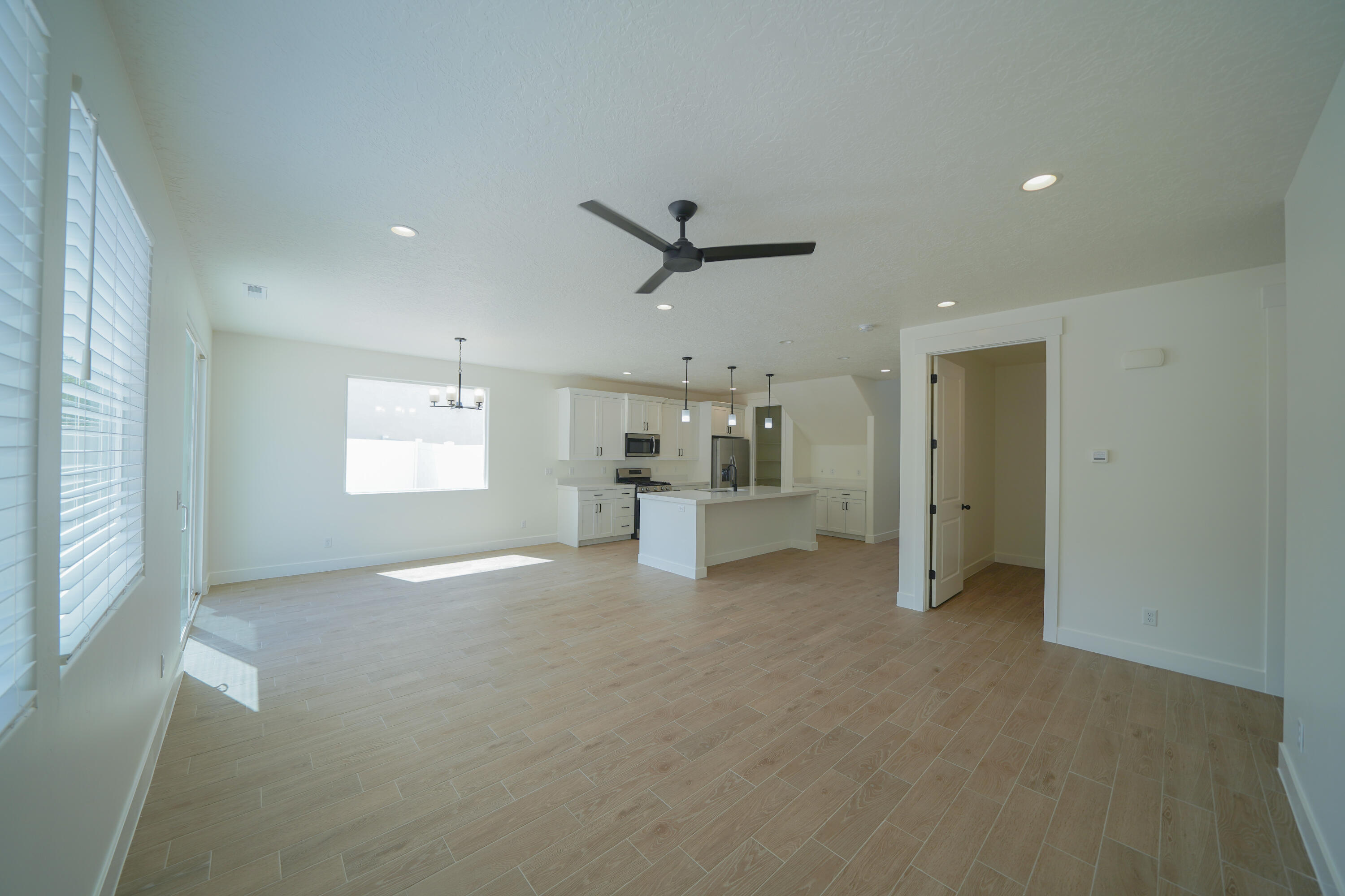 EVES GARDEN - Residential