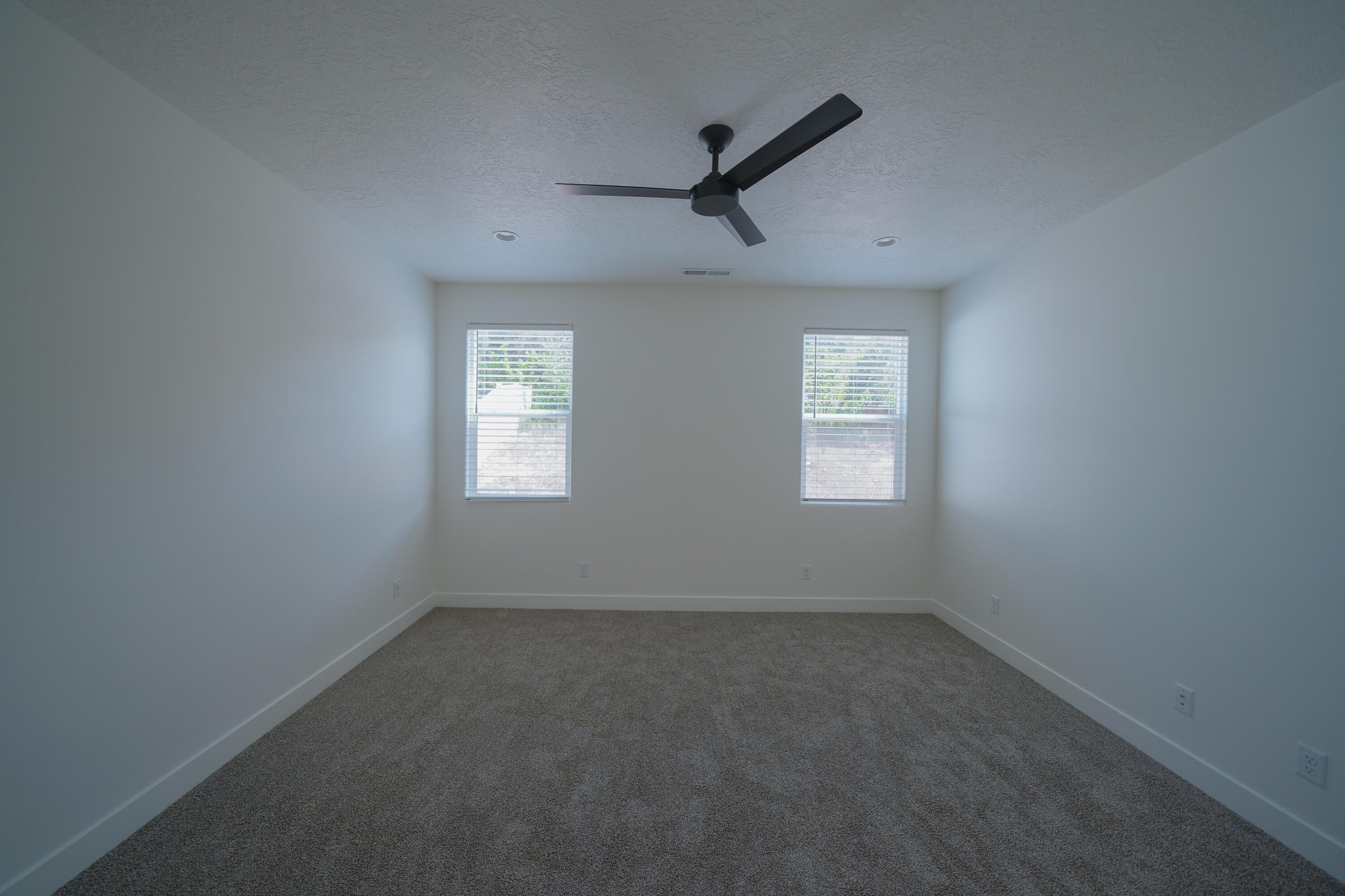 EVES GARDEN - Residential