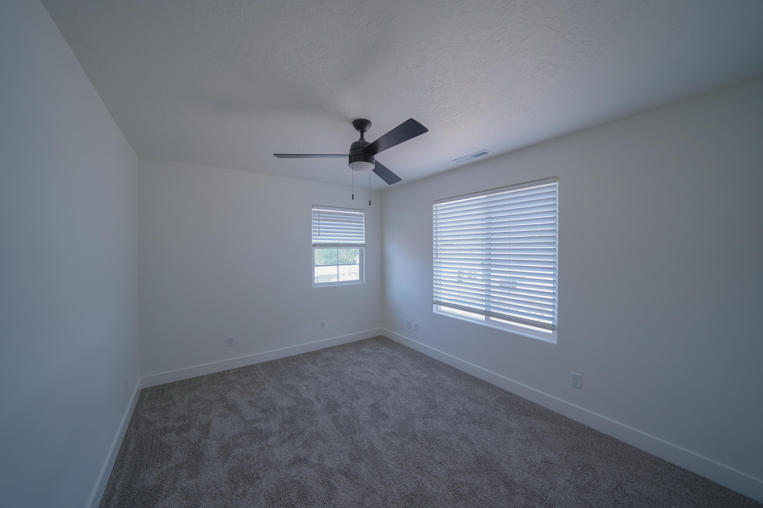 EVES GARDEN - Residential