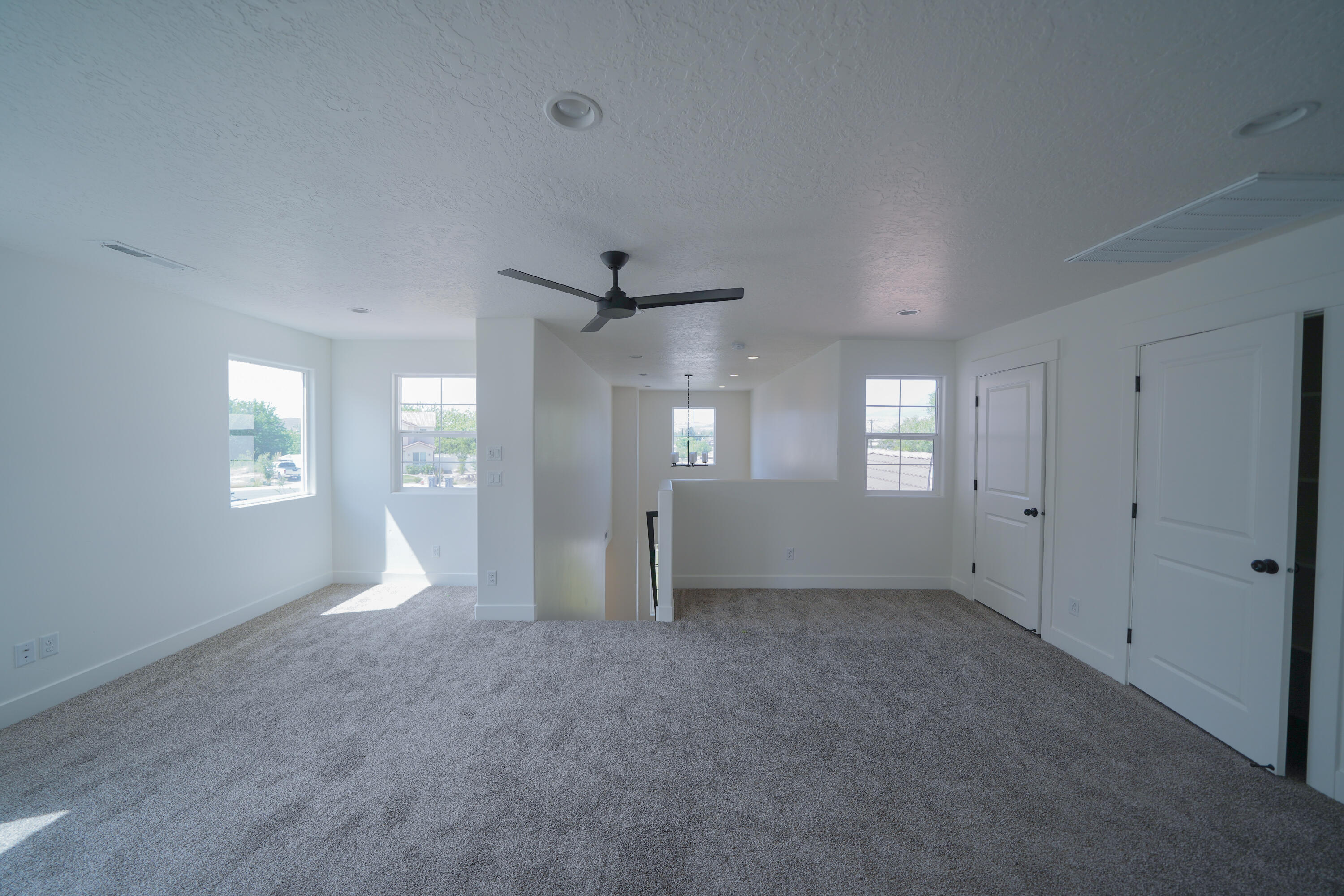 EVES GARDEN - Residential