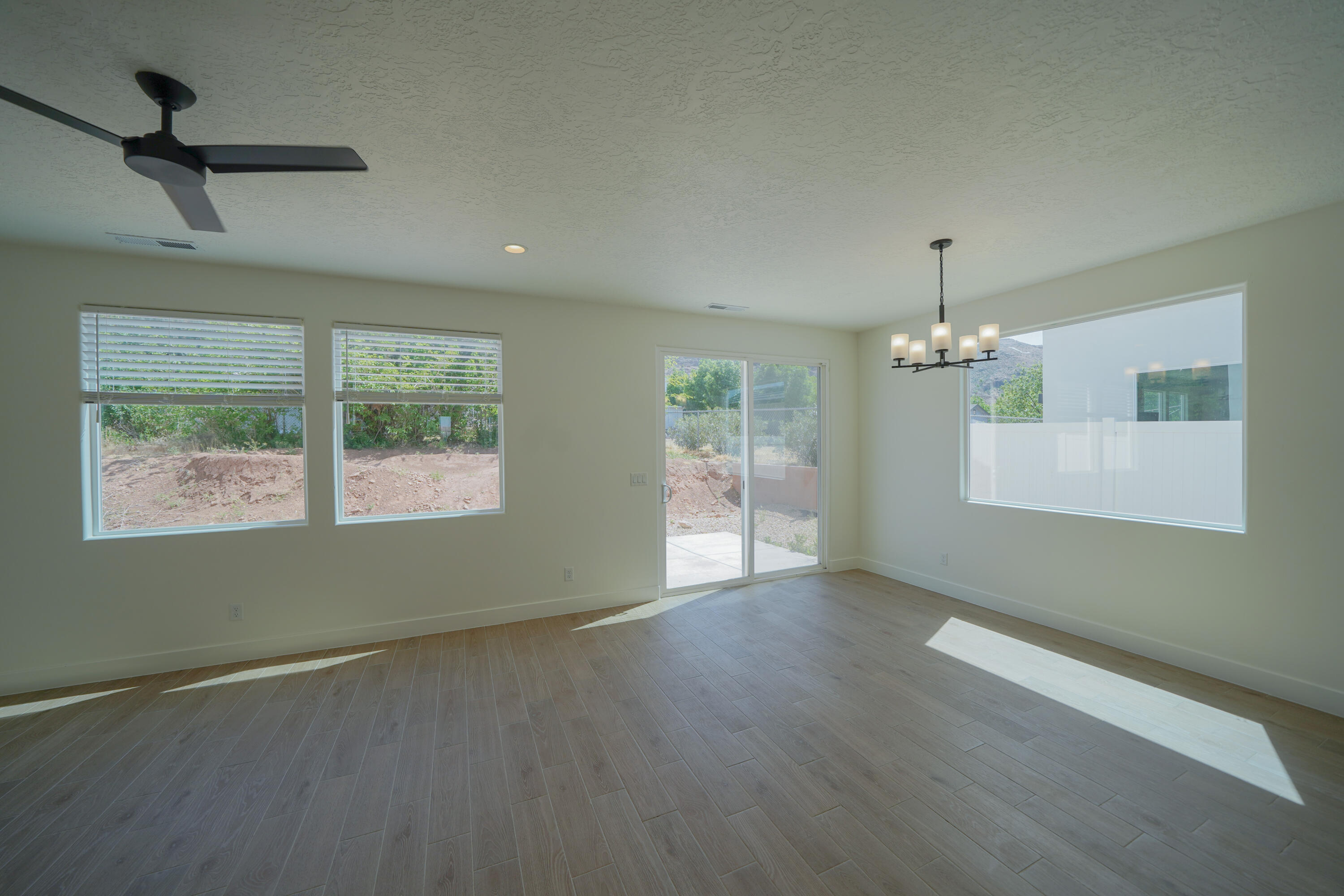 EVES GARDEN - Residential