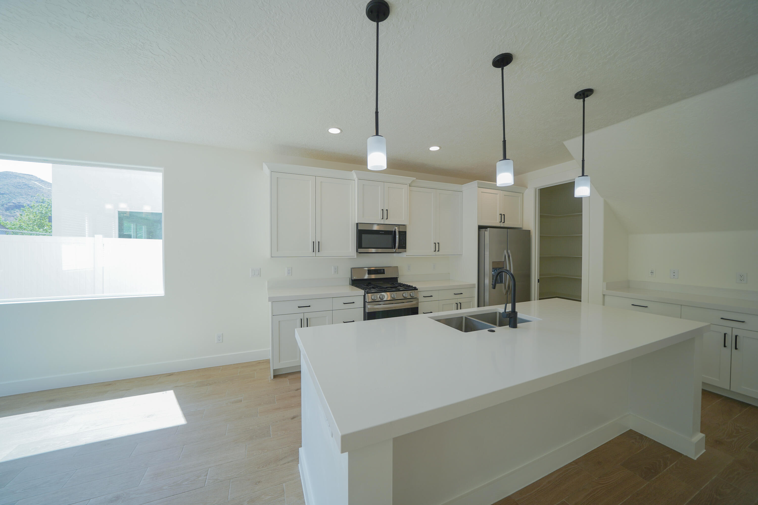 EVES GARDEN - Residential