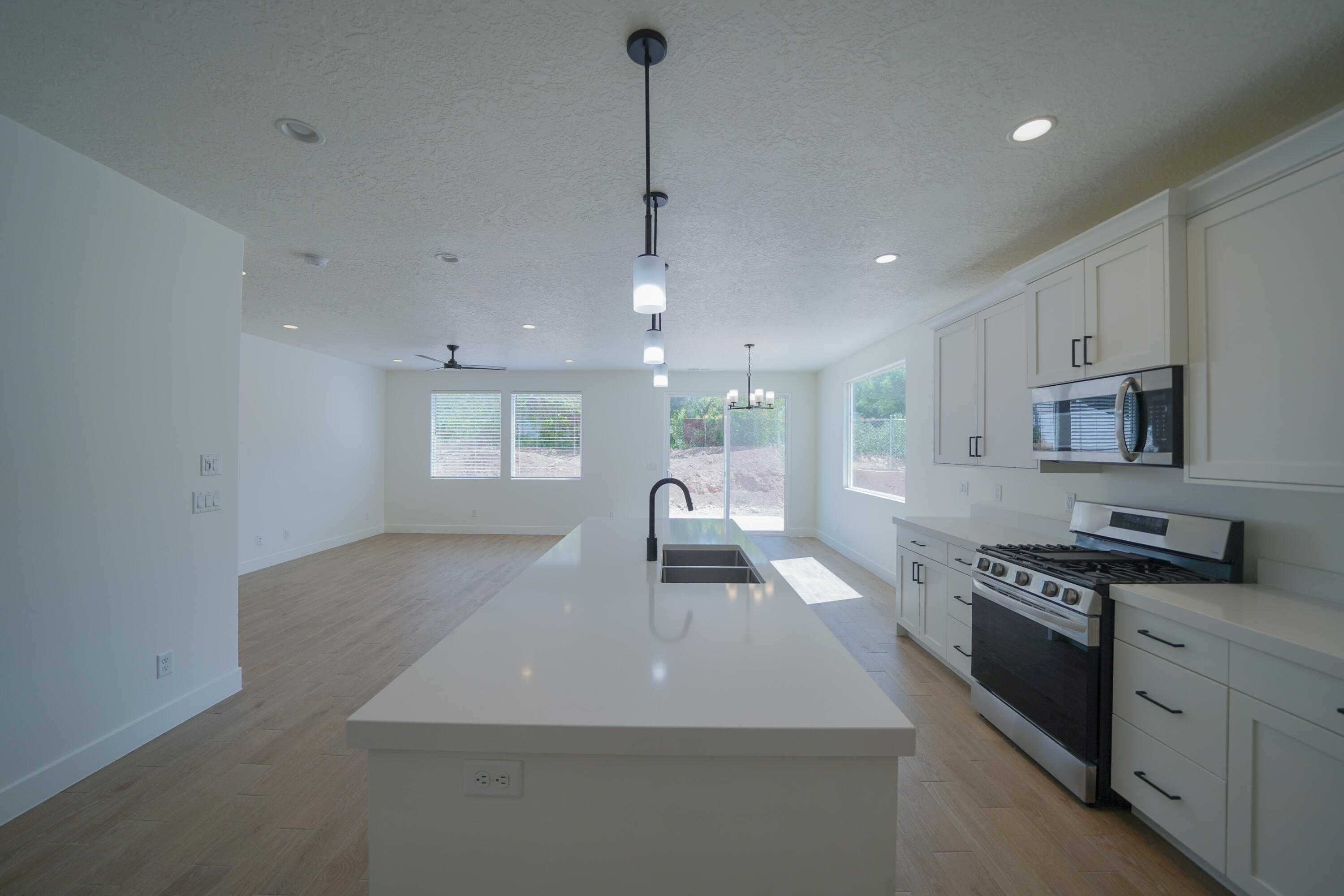 EVES GARDEN - Residential