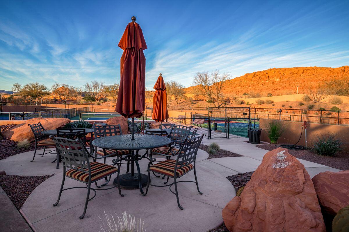 VISTAS AT ENTRADA - Land