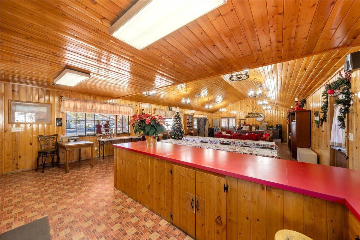 CHEROKEE SPRINGS RV PARK - Land