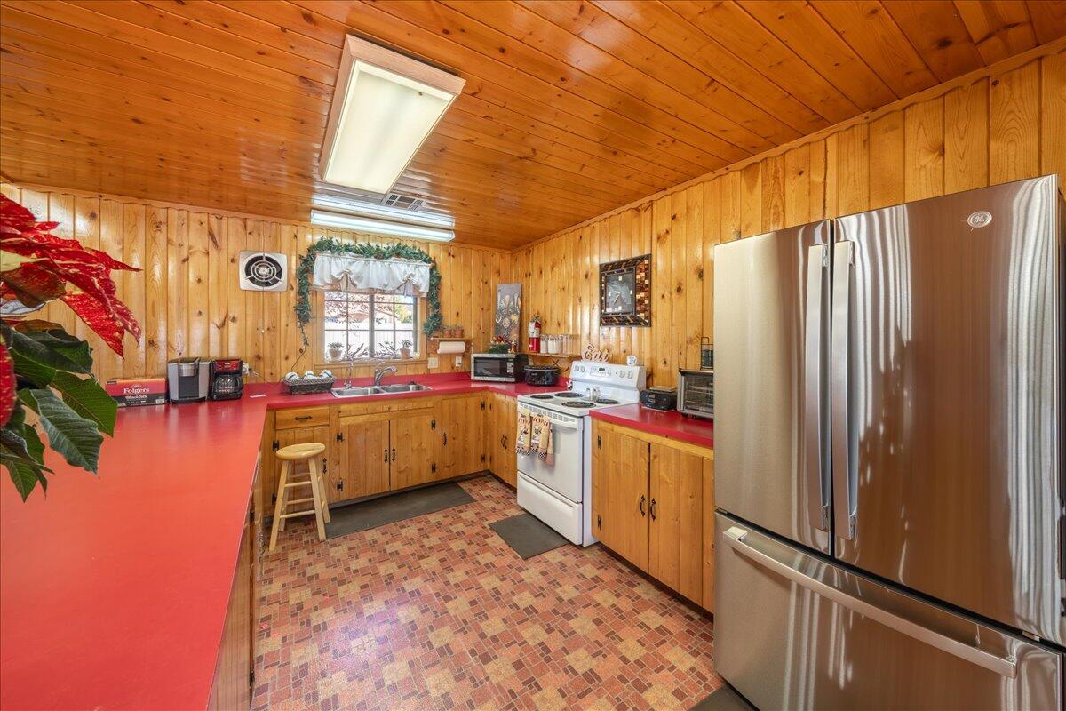 CHEROKEE SPRINGS RV PARK - Land