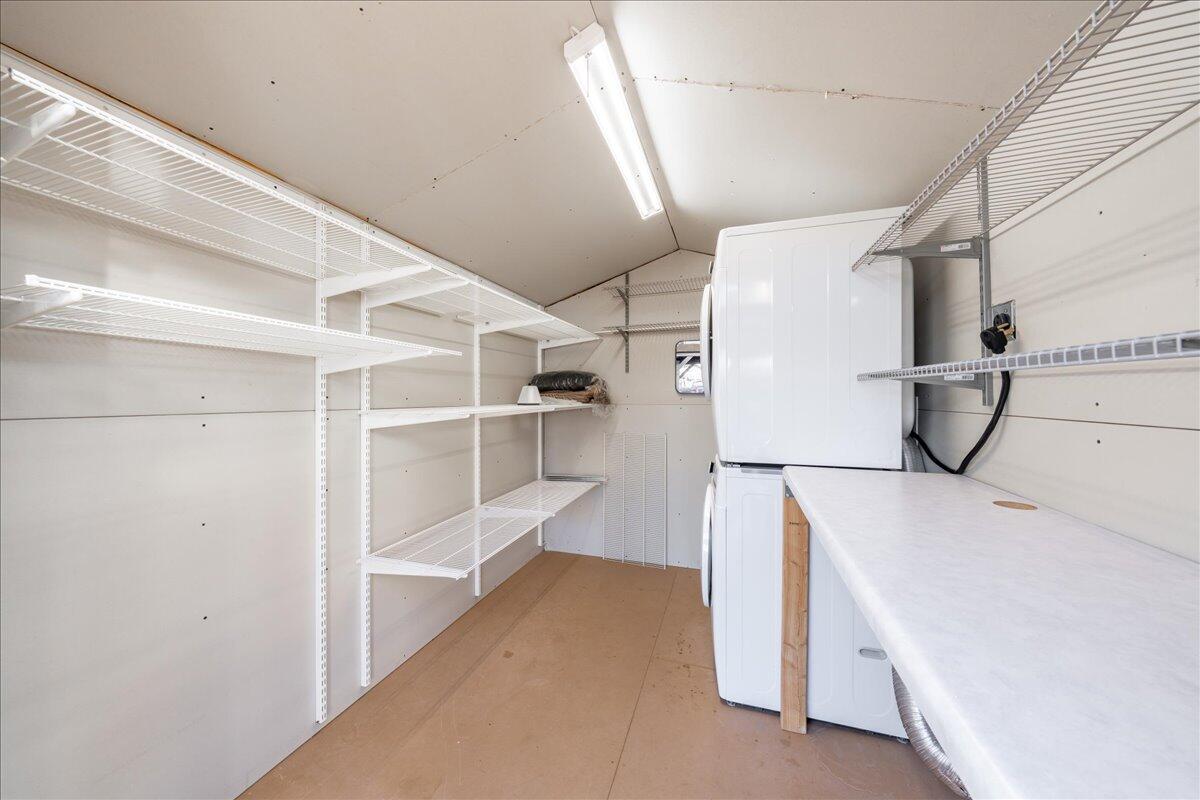 CHEROKEE SPRINGS RV PARK - Land