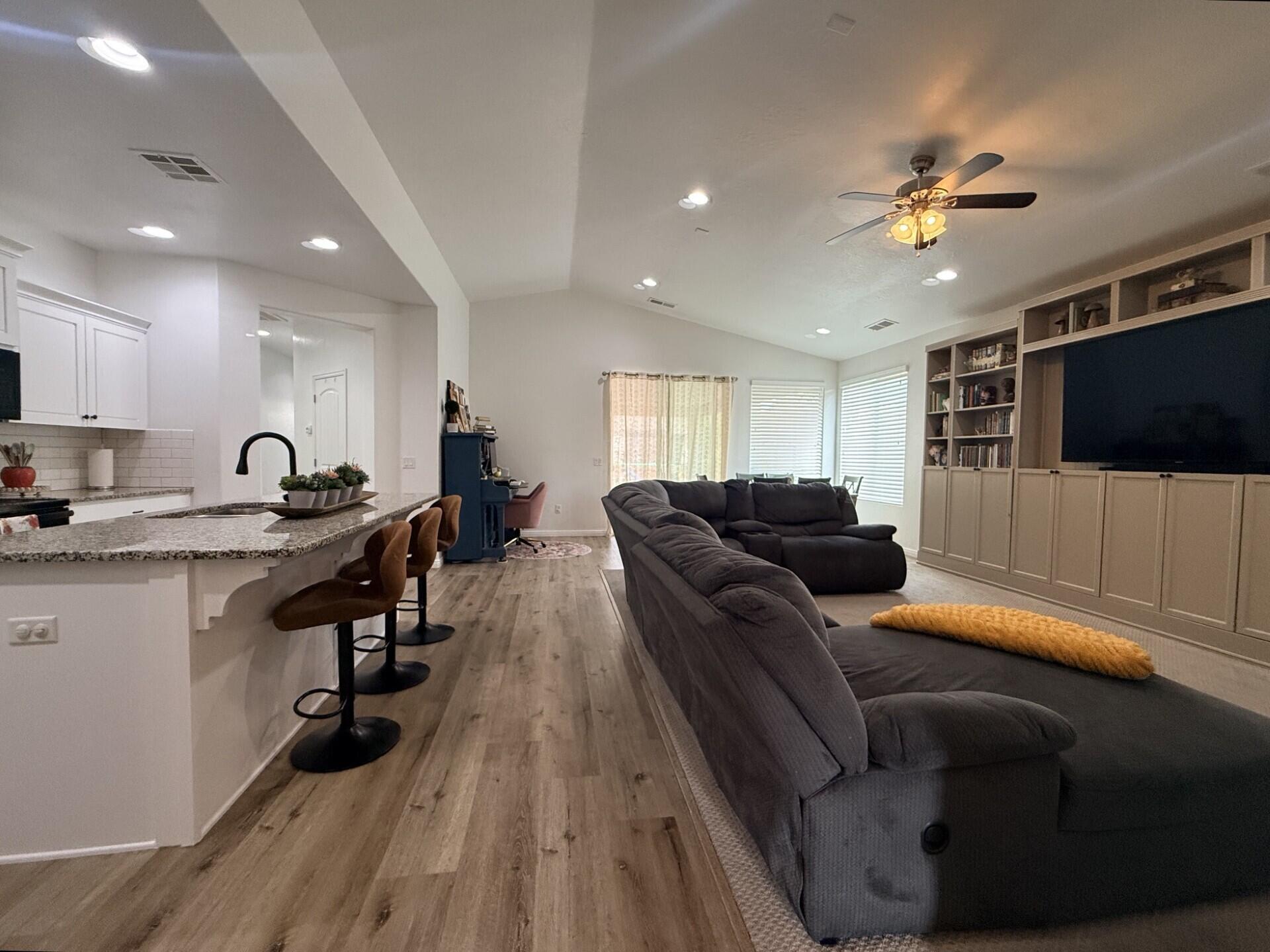 HIGHLAND PARK AT THE CORAL CANYON - Residential