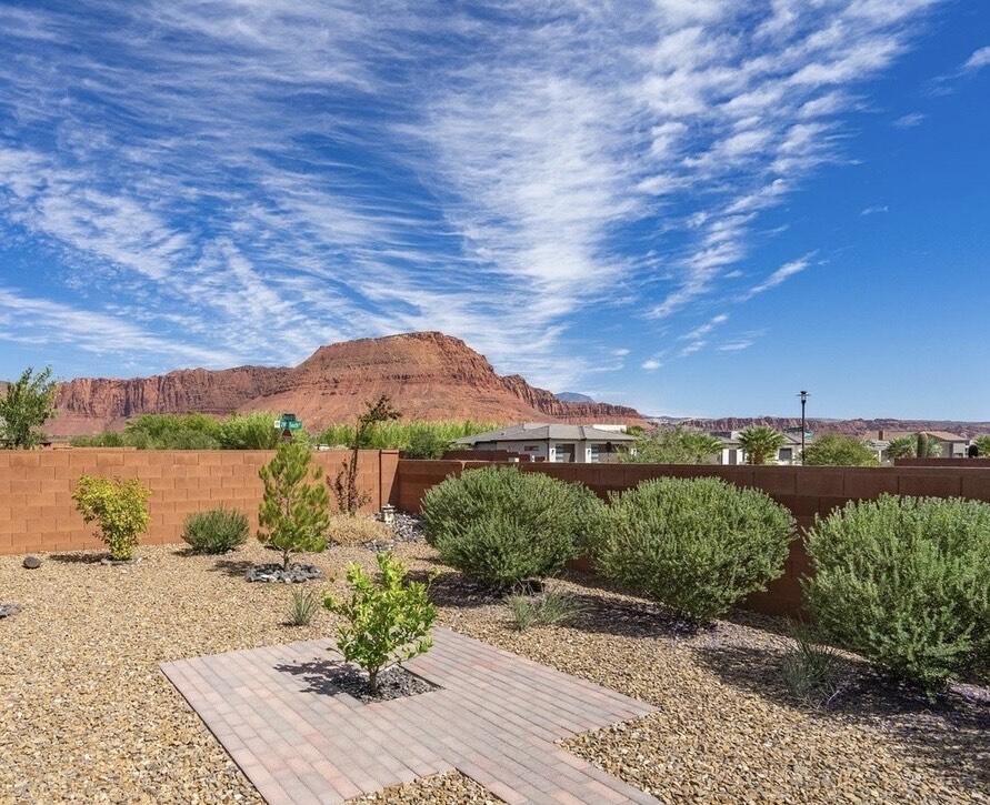 ANASAZI VISTA - Residential