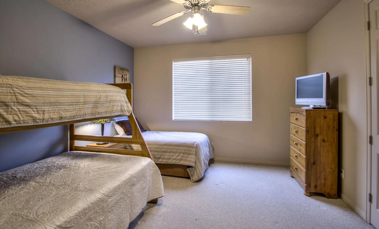 LAS PALMAS RESORT CONDOS - Residential