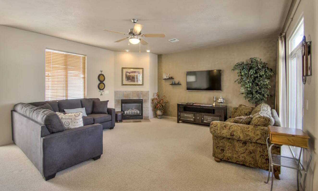 LAS PALMAS RESORT CONDOS - Residential