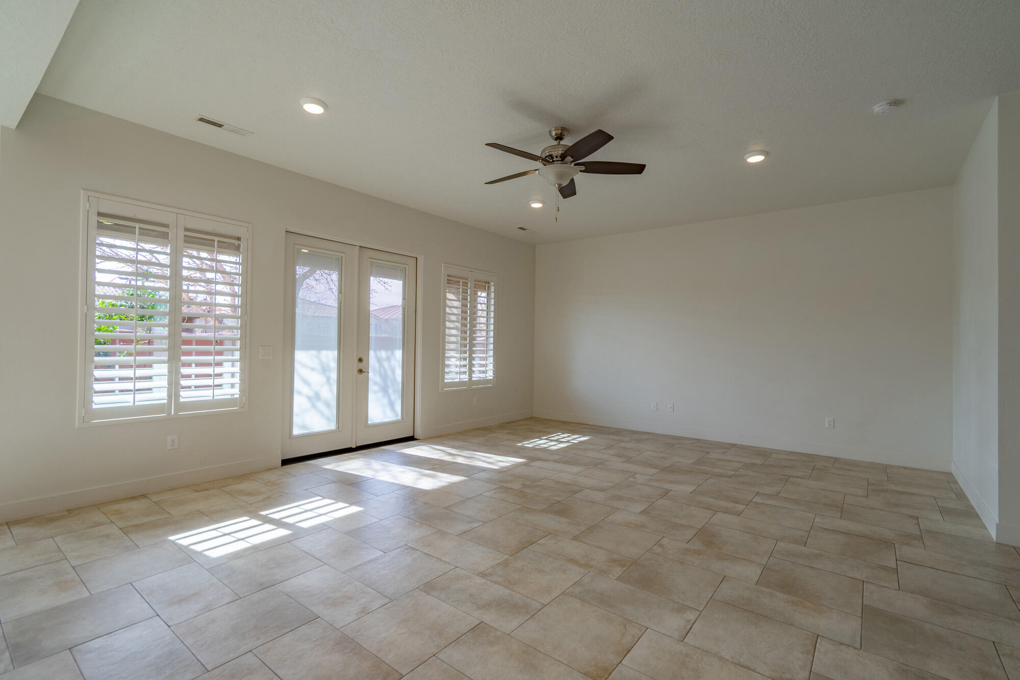 BELLA SOL AT SANTA CLARA - Residential