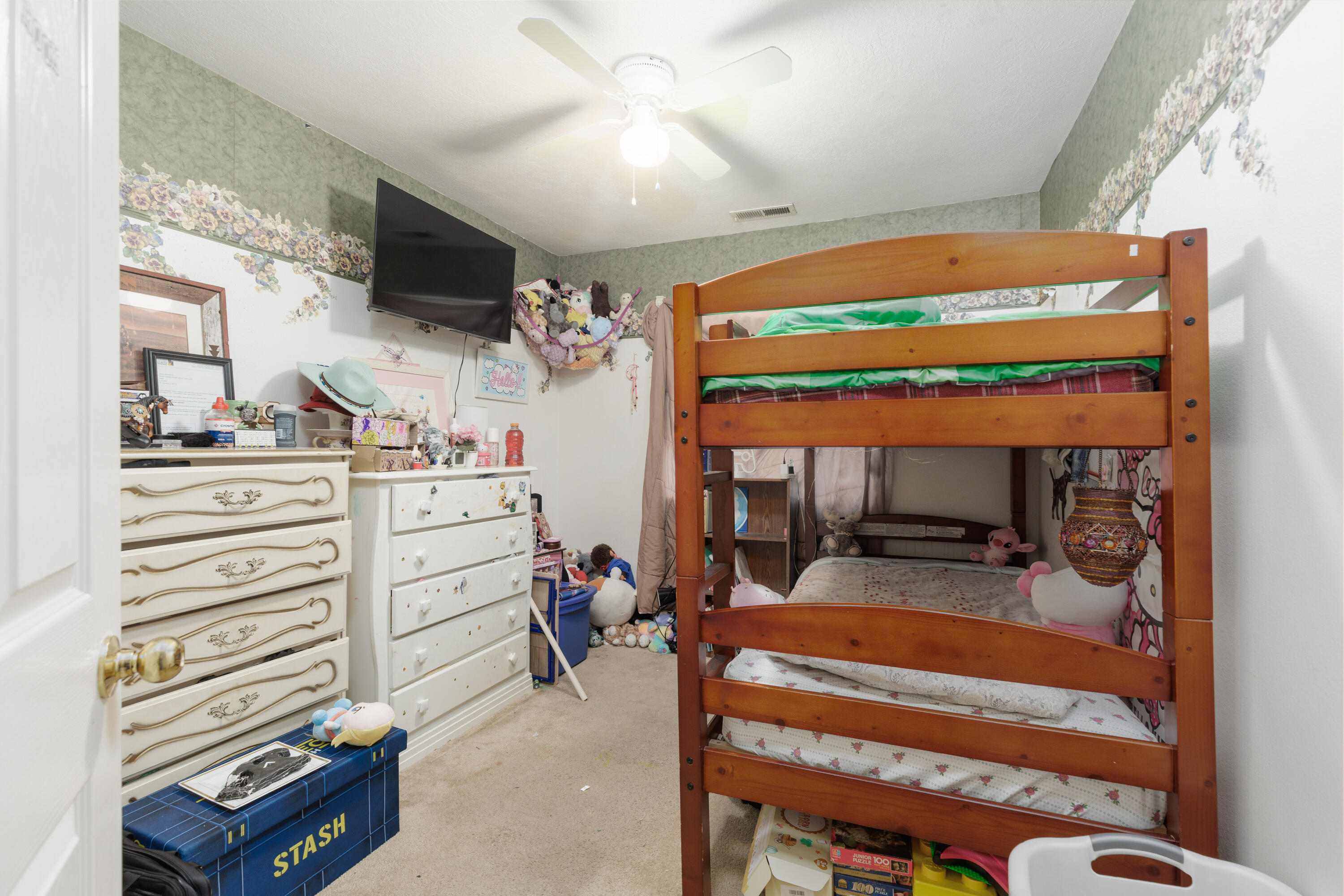 LEXINGTON HILLS TOWNHOMES - Residential