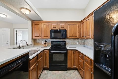 Tiny photo for 4358 S LAUREL GREEN DR, Saint George, UT 84790 (MLS # 26-269354)