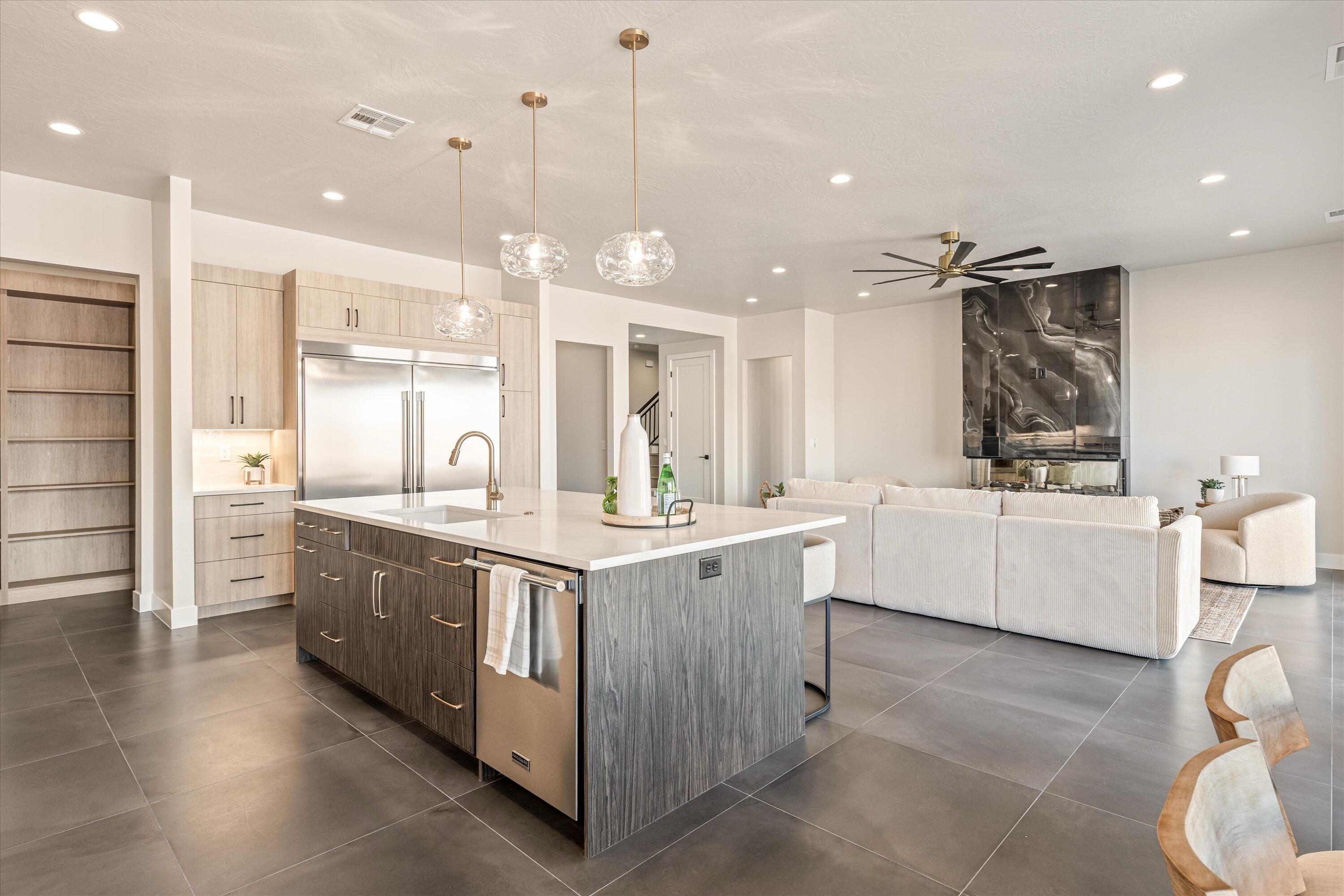 CRIMSON VISTAS - Residential