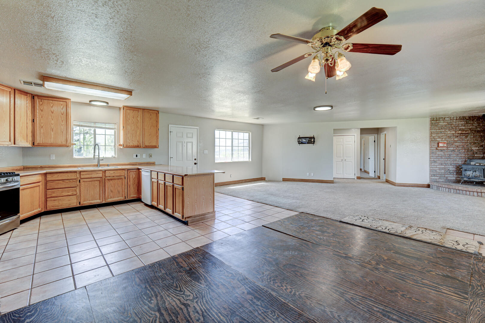 NEW HARMONY TOWNSITE - Residential