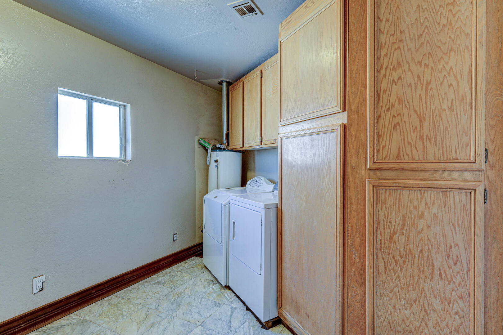 NEW HARMONY TOWNSITE - Residential