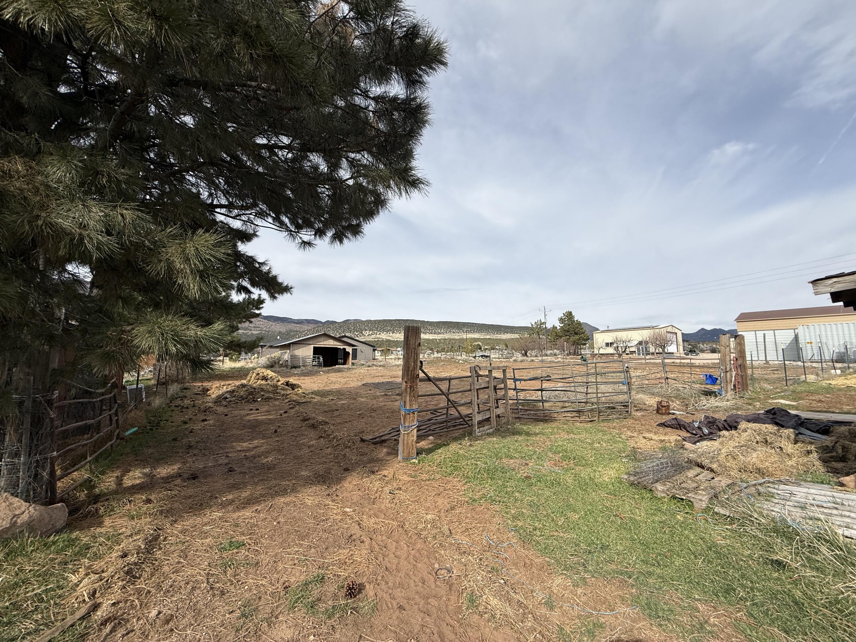 NEW HARMONY TOWNSITE - Residential