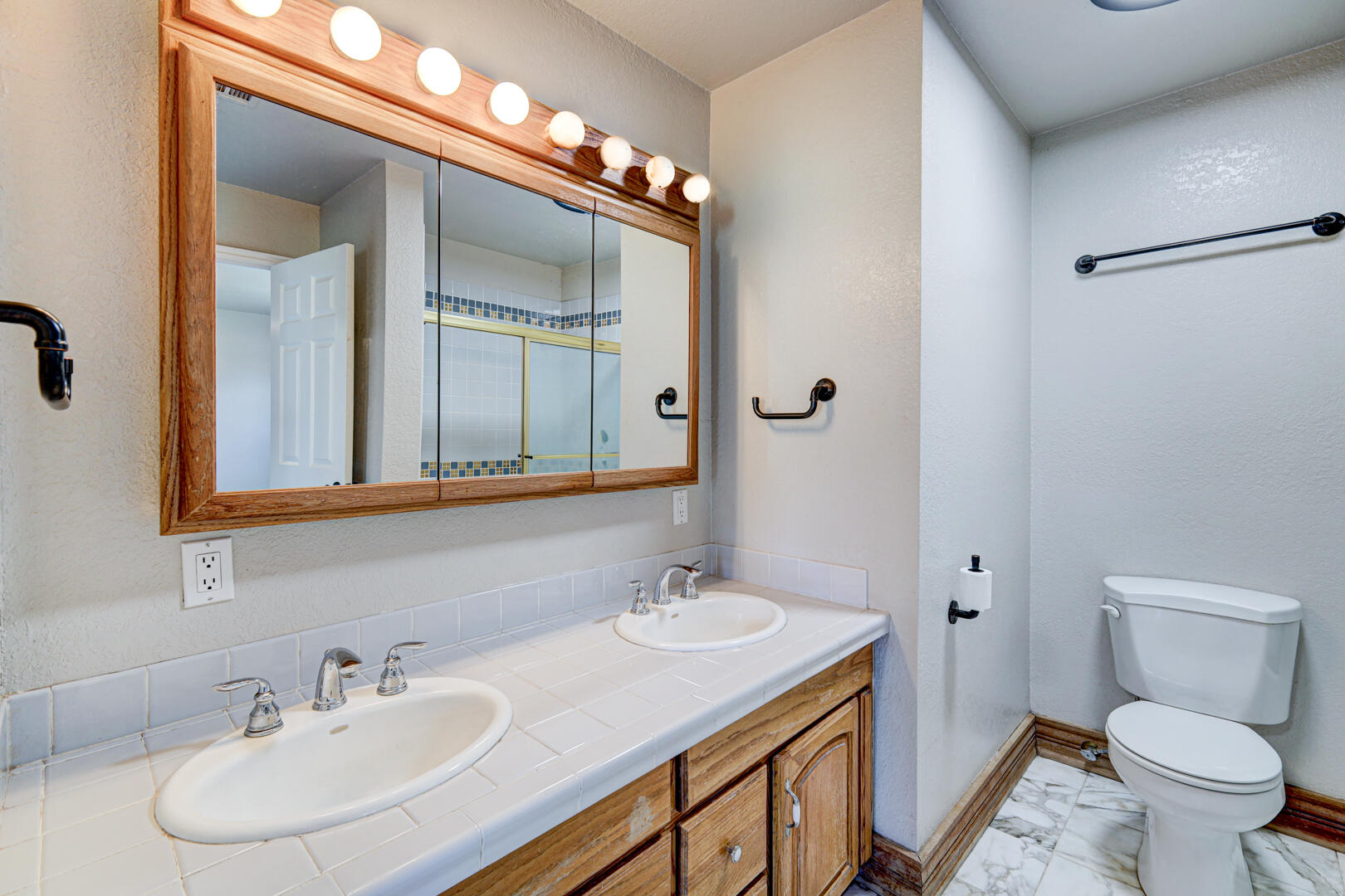 NEW HARMONY TOWNSITE - Residential