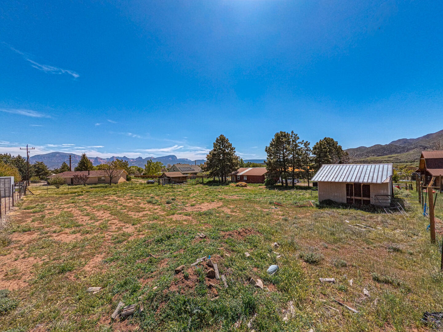 NEW HARMONY TOWNSITE - Residential