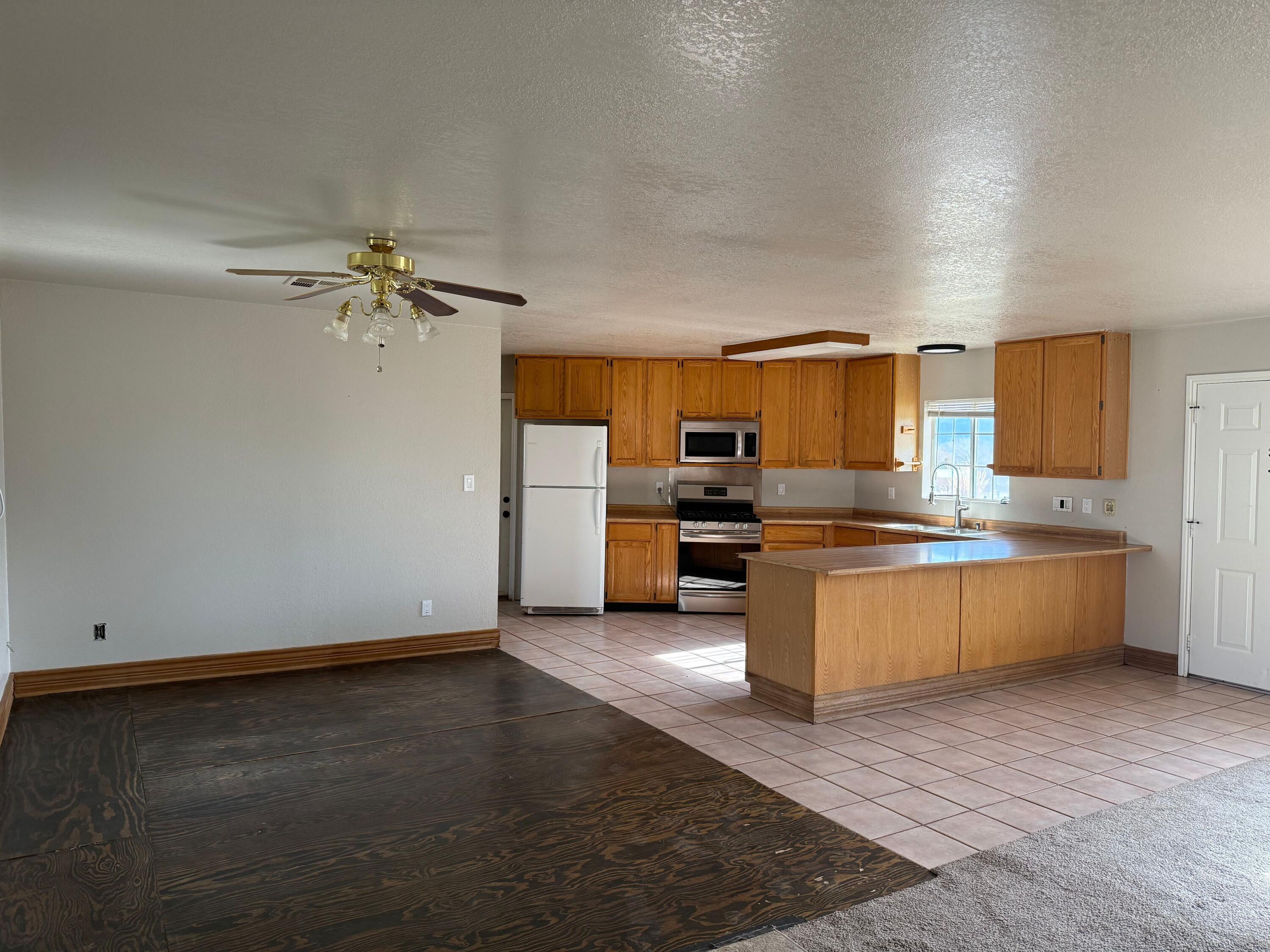 NEW HARMONY TOWNSITE - Residential