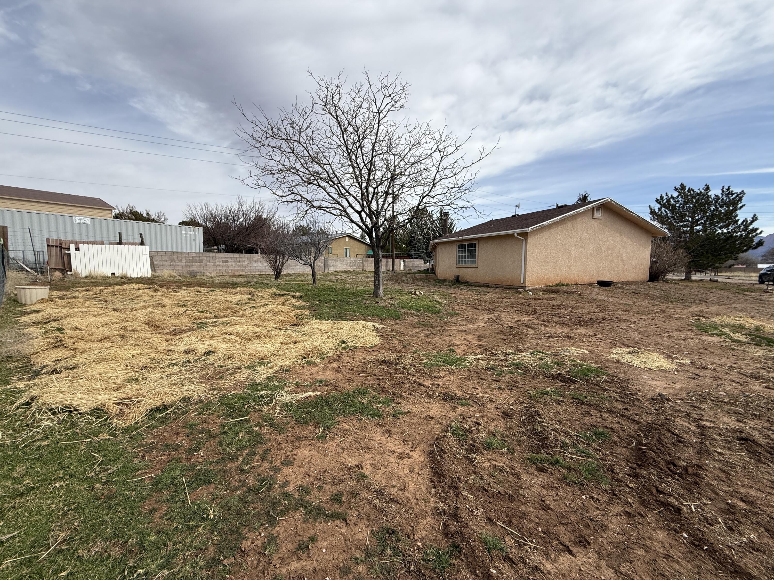 NEW HARMONY TOWNSITE - Residential