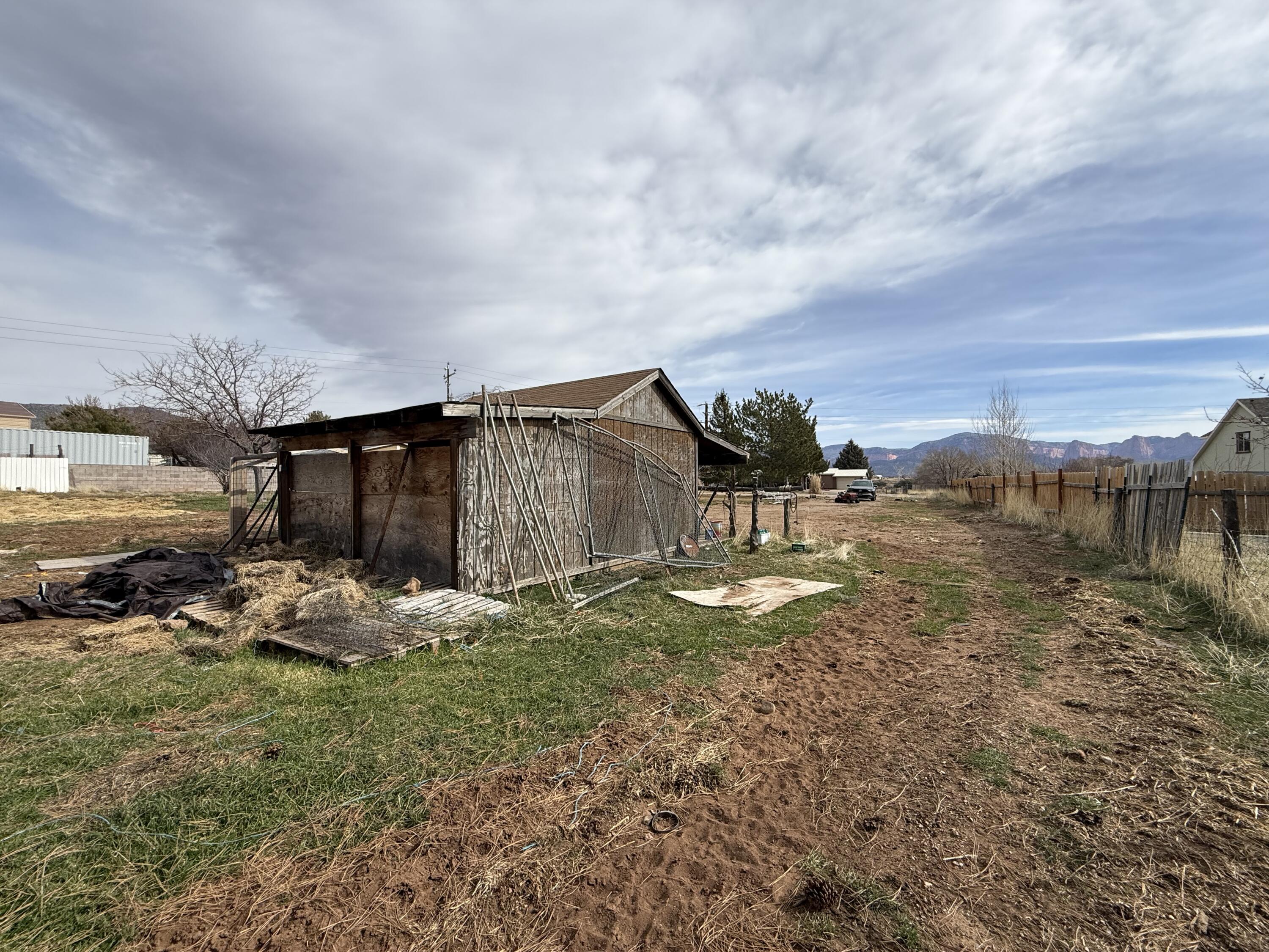 NEW HARMONY TOWNSITE - Residential