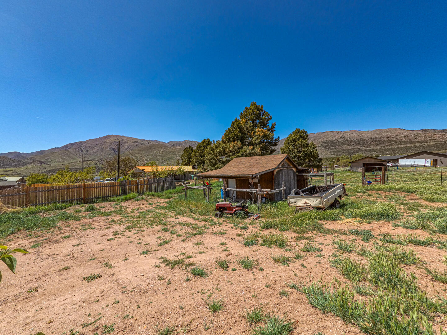 NEW HARMONY TOWNSITE - Residential