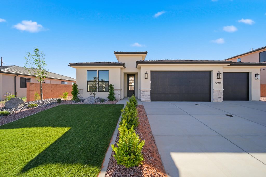 Photo of 3092 S 4850 W Lot 10 #Lot 10, Hurricane, UT 84737 (MLS # 26-273440)
