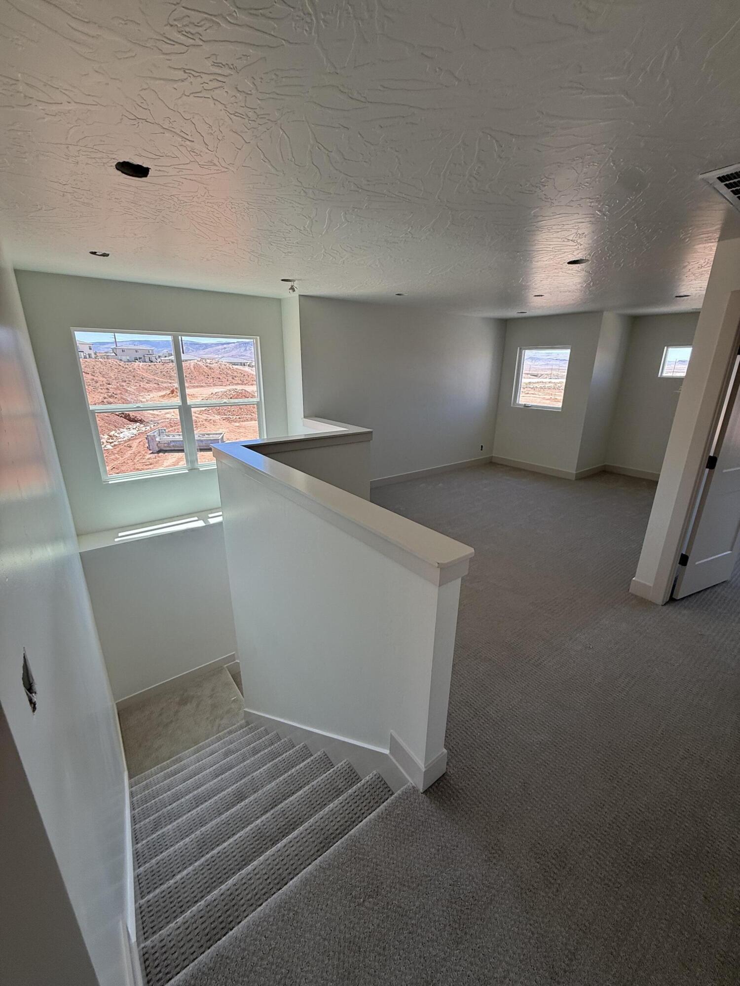 WHITE DOME TOWNHOMES - Residential