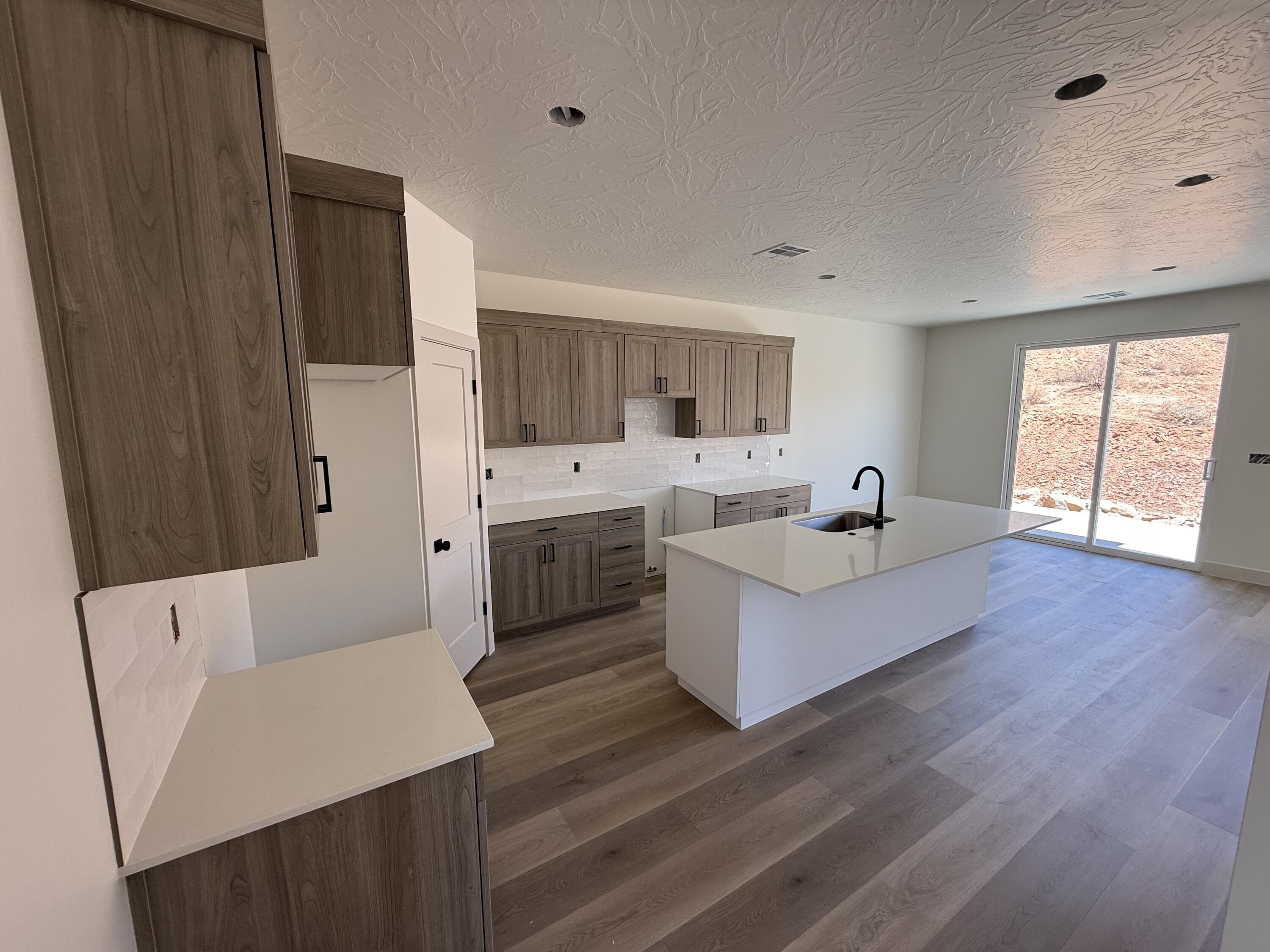 WHITE DOME TOWNHOMES - Residential