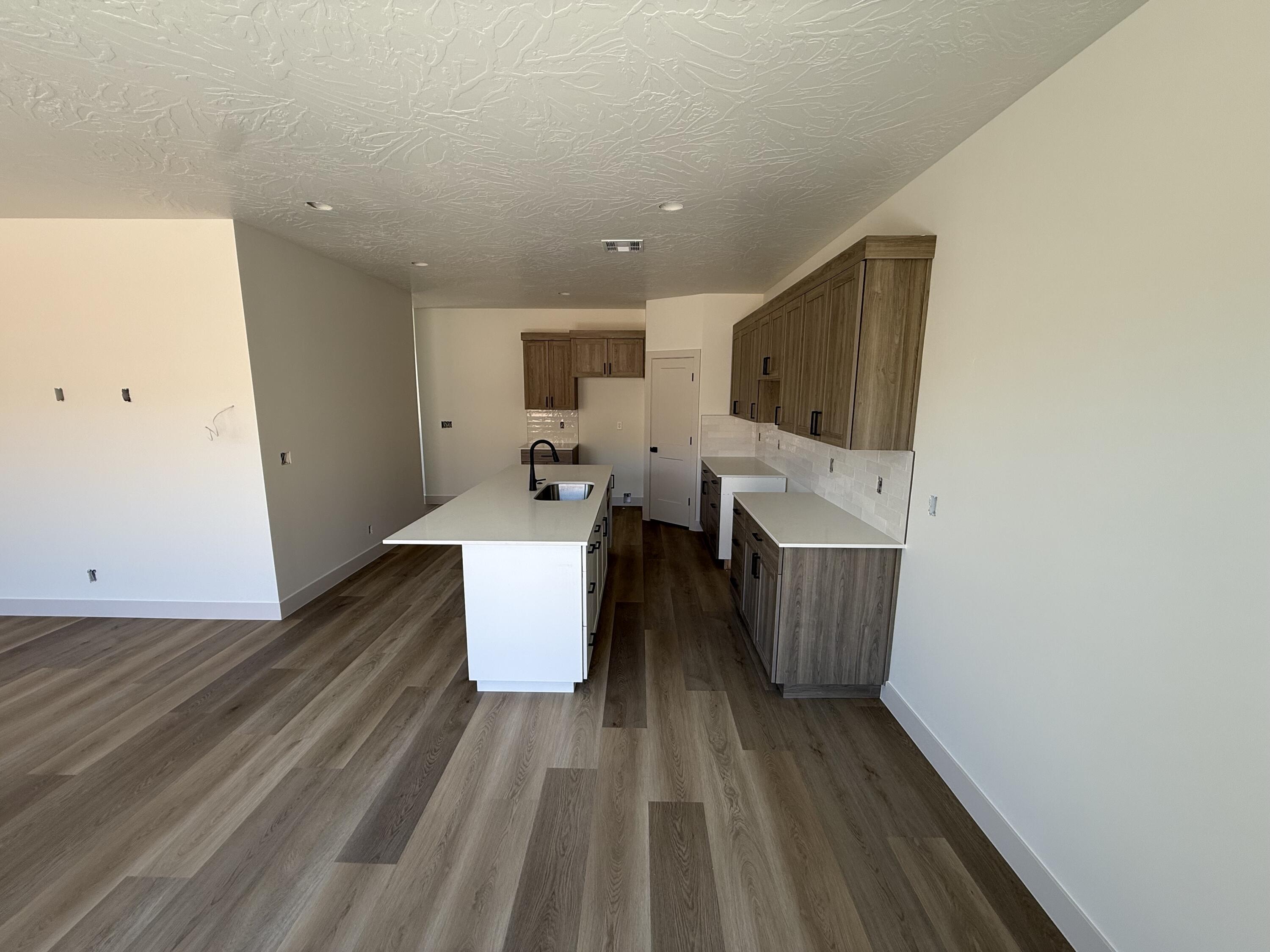 WHITE DOME TOWNHOMES - Residential