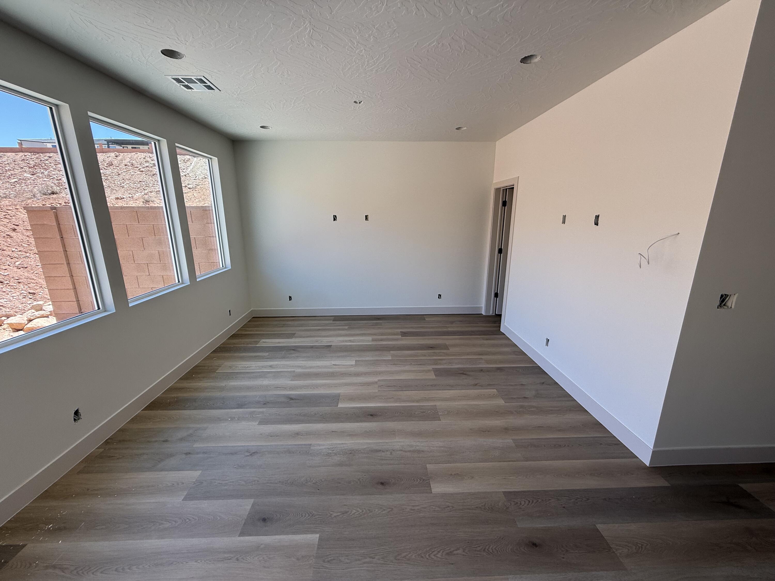 WHITE DOME TOWNHOMES - Residential